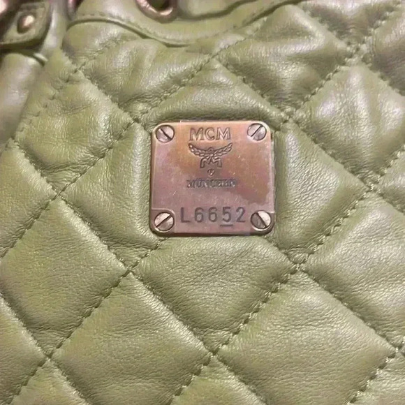 MCM Bucket Bag w/ dust bag 💥Host Pick💥 - Picture 6 of 16